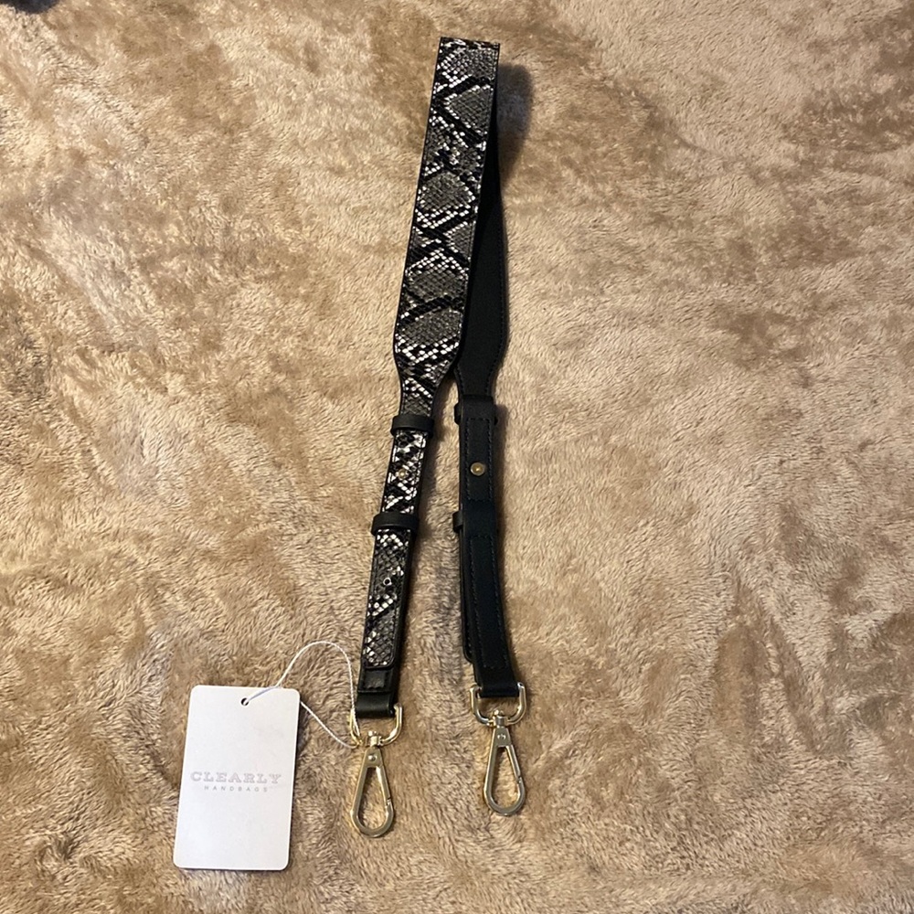 Black snakeskin print bag strap